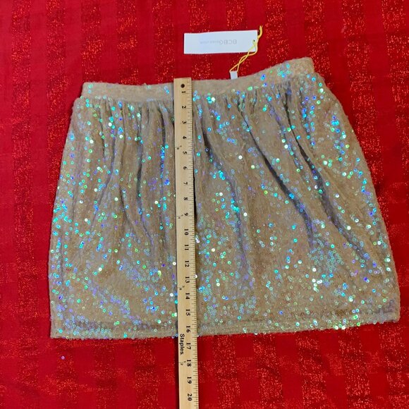 BCBGeneration Tan Sequin Mini Skirt in Size 10 NWT - Picture 4 of 6